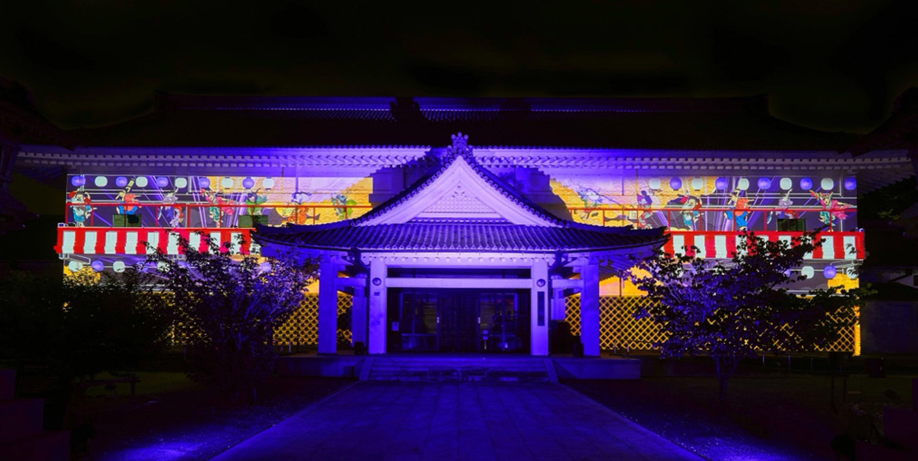 プロジェクションマッピングで「日本三大稲荷 豊川稲荷」の寺宝館に 新たな伝統とデジタルアートのストーリーを描く